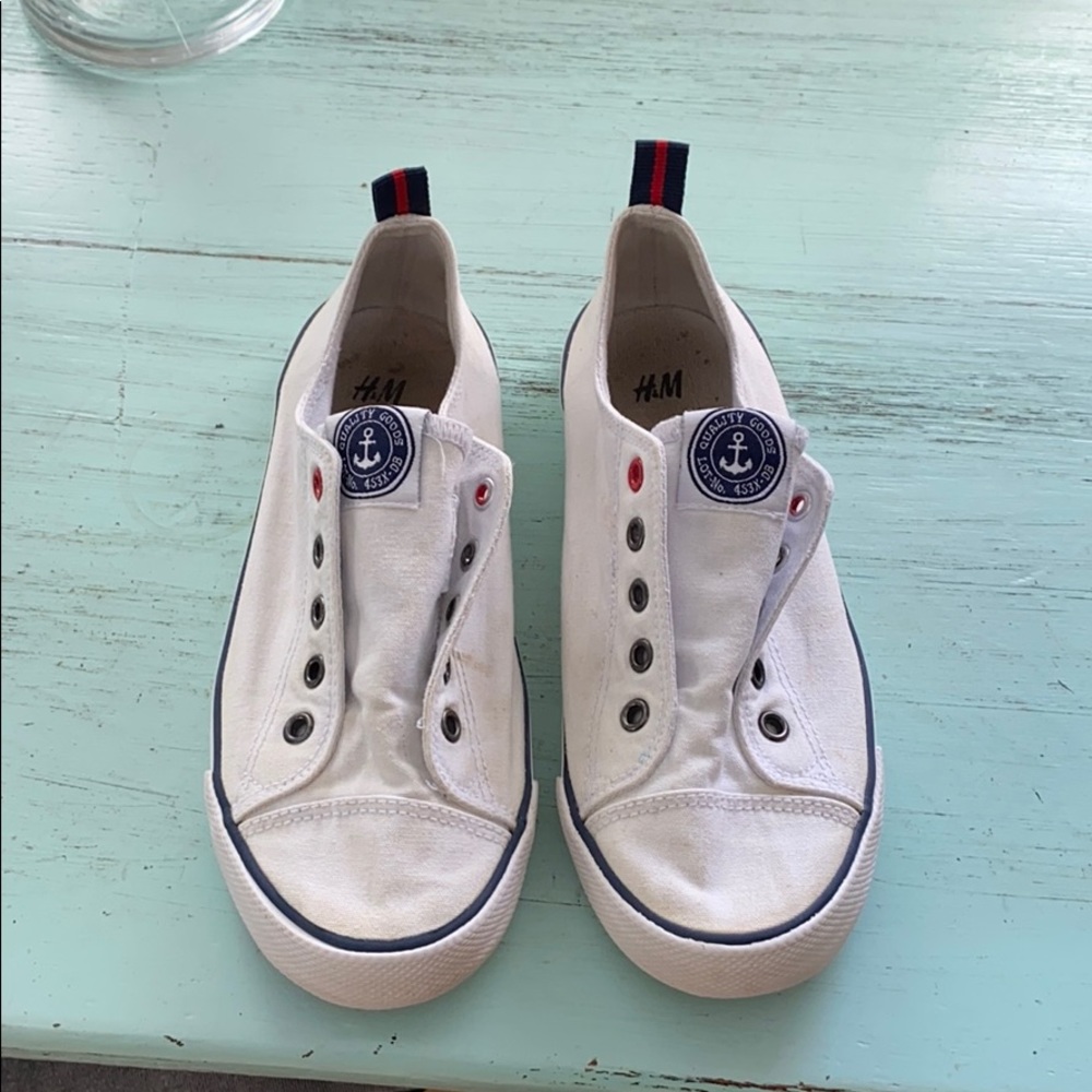 Boys slip on canvas shoes